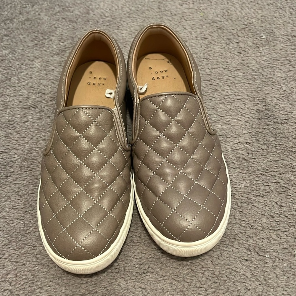 Women’s slip on sneakers